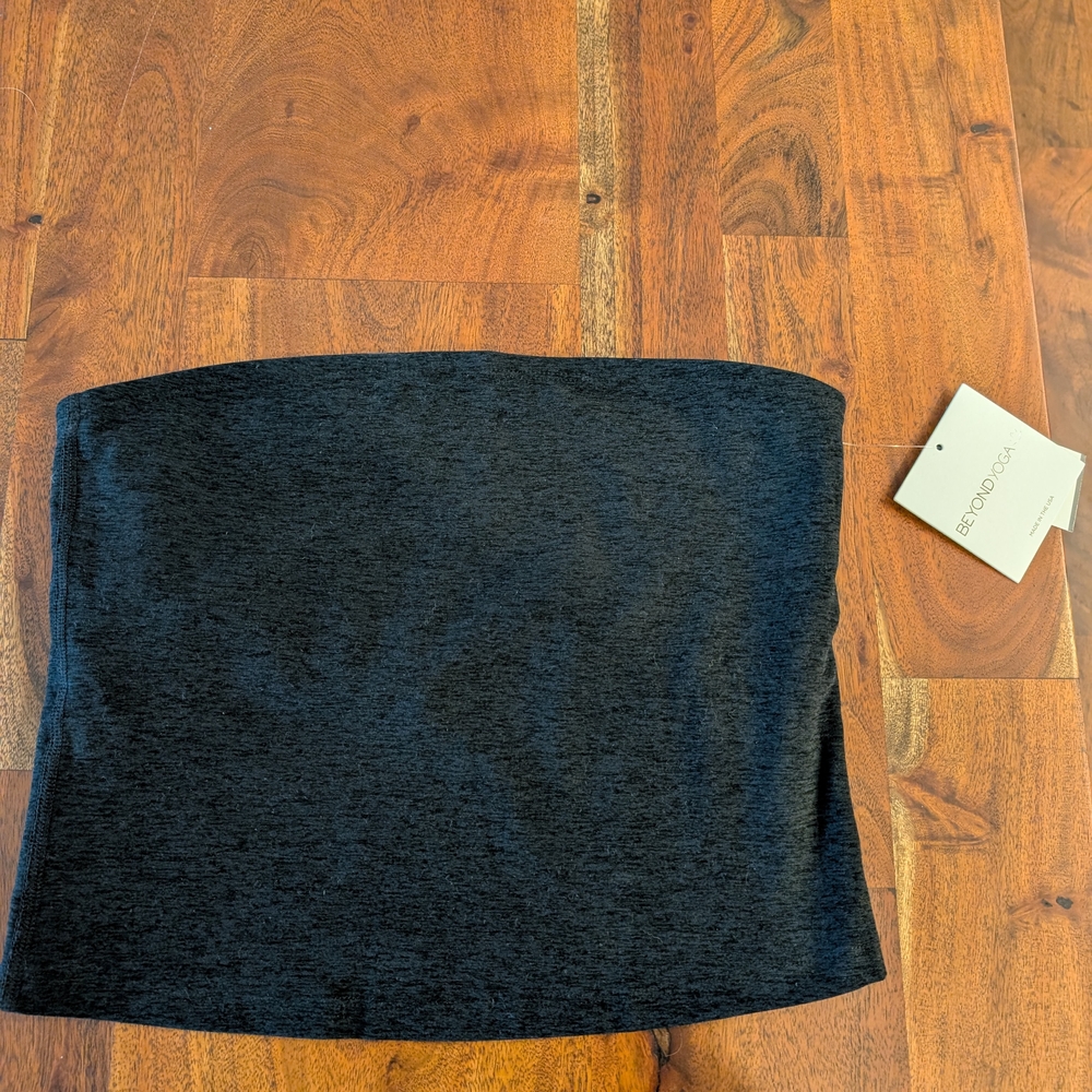 NWT Beyond Yoga Tube Top, Size Medium, Black.